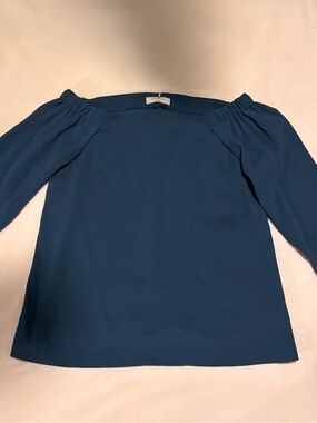 Babaton Off-Shoulder Blouse